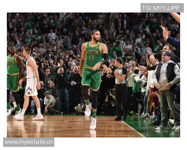 瓦兰替补出战18分钟表现抢眼贡献10分9板助力解放约老师压力 瓦兰替补出战18分钟表现抢眼贡献10分9板助力解放约老师压力