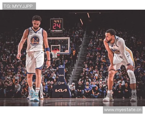 克莱状态起伏不定11投仅4中三分球命中率低迷仅得12分1板1助 克莱状态起伏不定11投仅4中三分球命中率低迷仅得12分1板1助