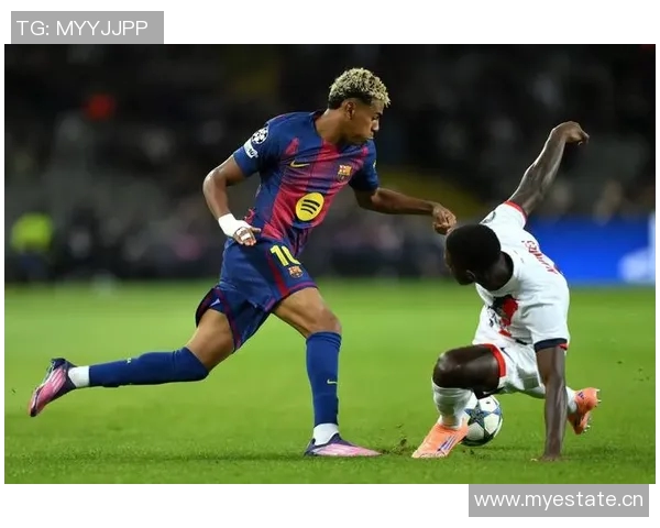 巴萨球员完成本周最后训练弗里克再次缺席引关注