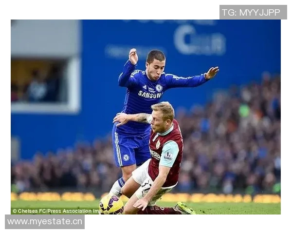 梅西的对手们只能通过犯规来阻止他亚马尔尚未具备这样的能力 梅西的对手们只能通过犯规来阻止他亚马尔尚未具备这样的能力