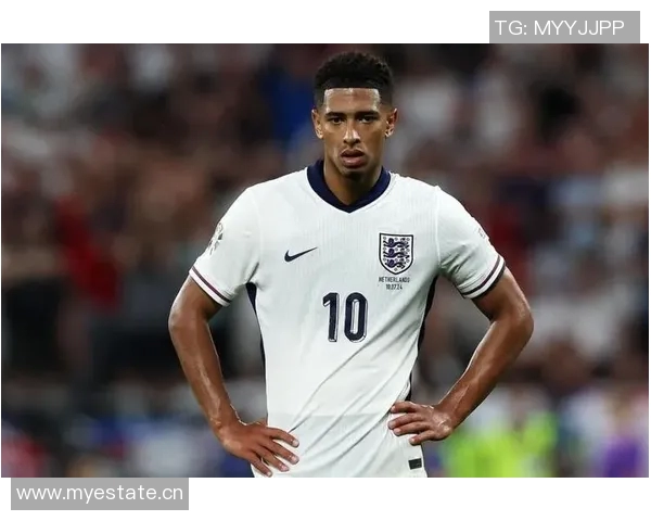 麦迪逊社媒分享儿子穿贝林厄姆皇马球衣瞬间展现父爱与足球梦想 麦迪逊社媒分享儿子穿贝林厄姆皇马球衣瞬间展现父爱与足球梦想