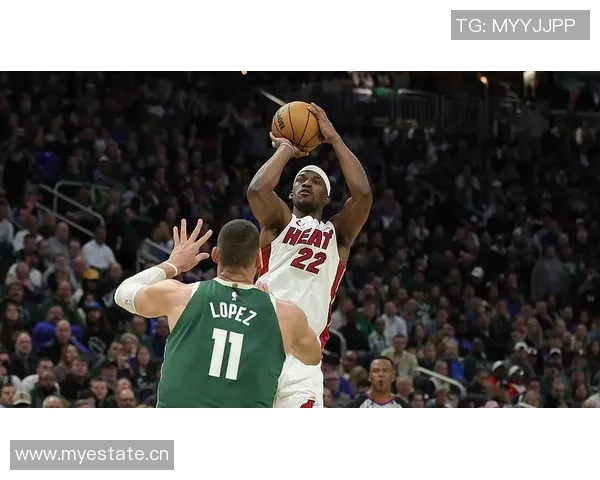 巴特勒潇洒背扣展现飞天绝技追梦直塞助攻如仙人指路