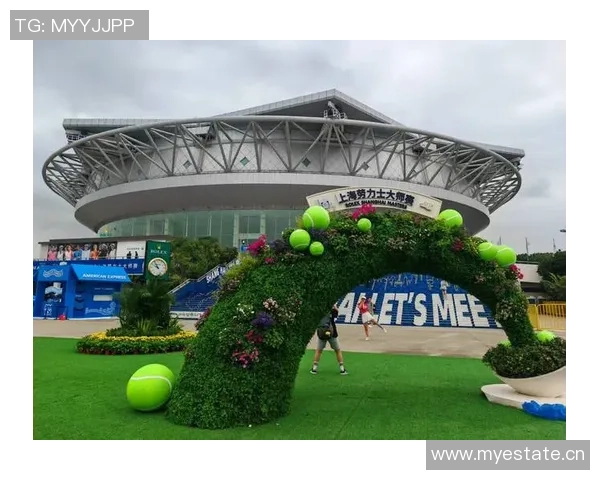 武汉体育中心改建为八万座专业球场助力城市体育发展与赛事承办