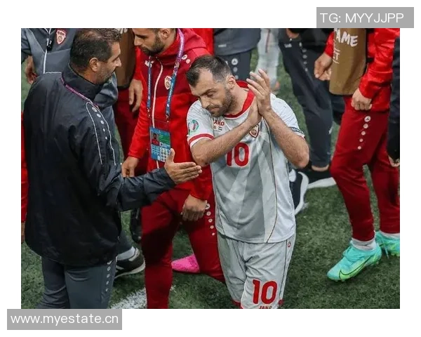 潘德夫直言国米状态下滑防线漏洞频现亟需调整 潘德夫直言国米状态下滑防线漏洞频现亟需调整